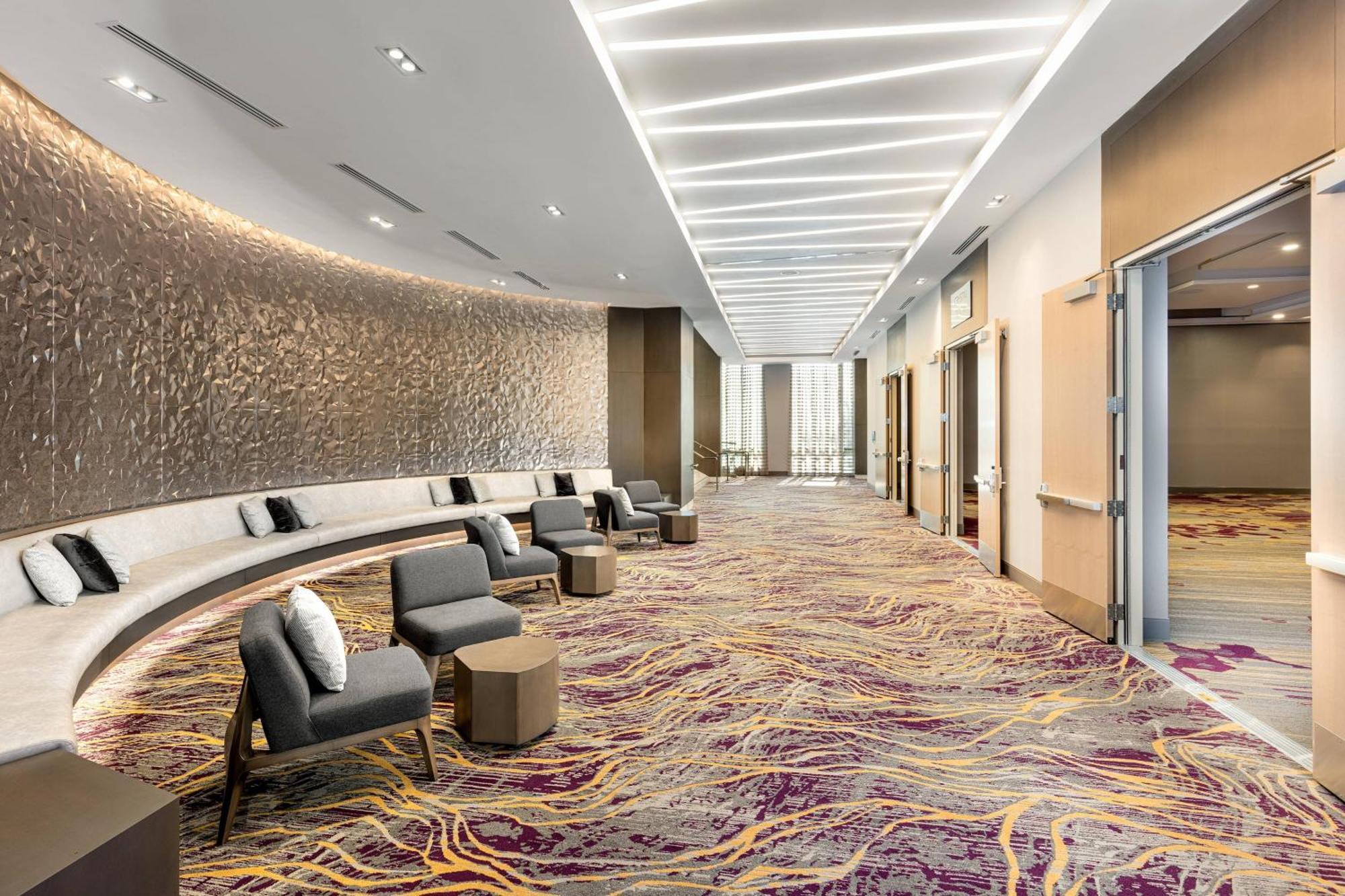 Courtyard By Marriott Angeles Hotel 3*