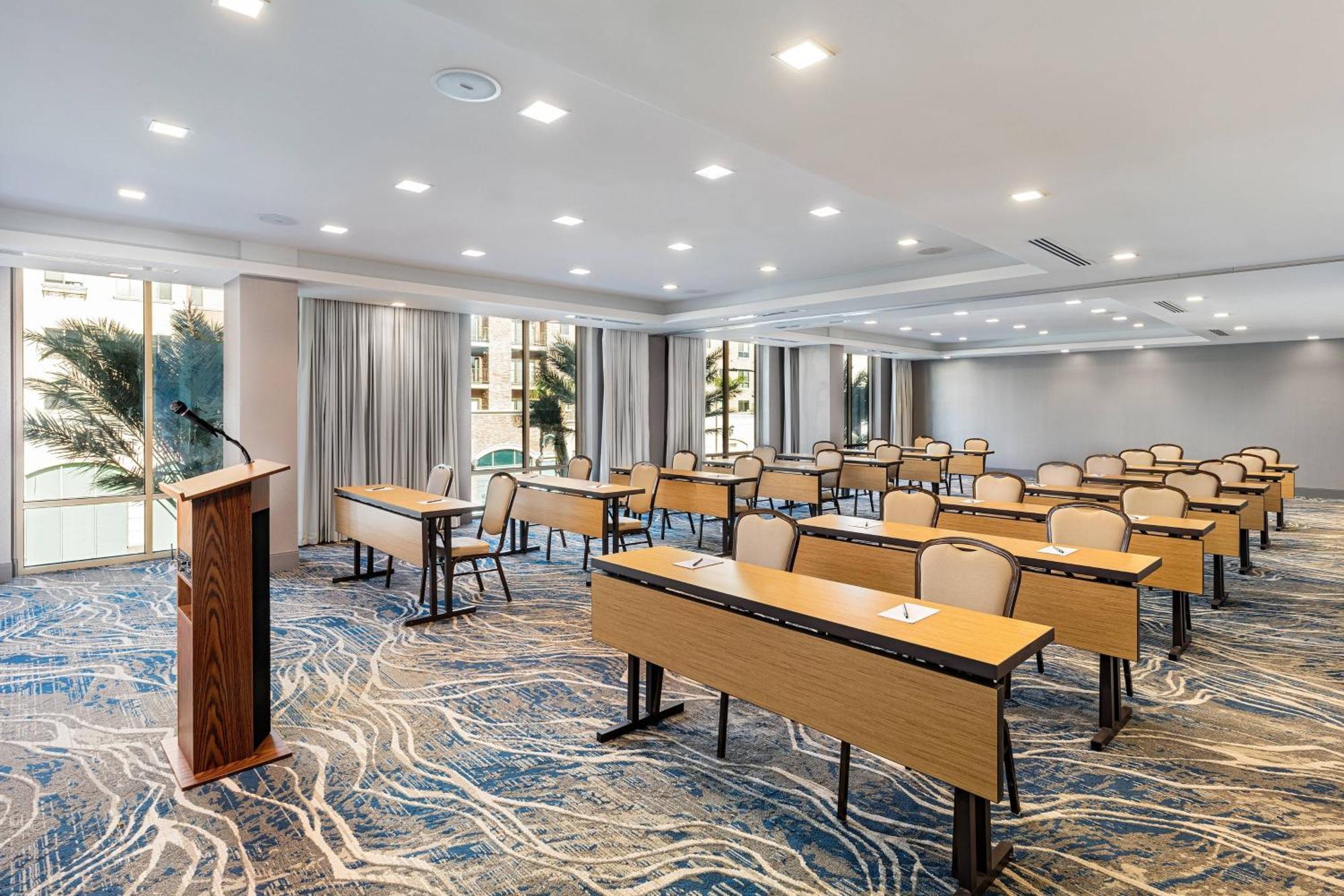 Courtyard By Marriott Angeles 3* Monterey Park